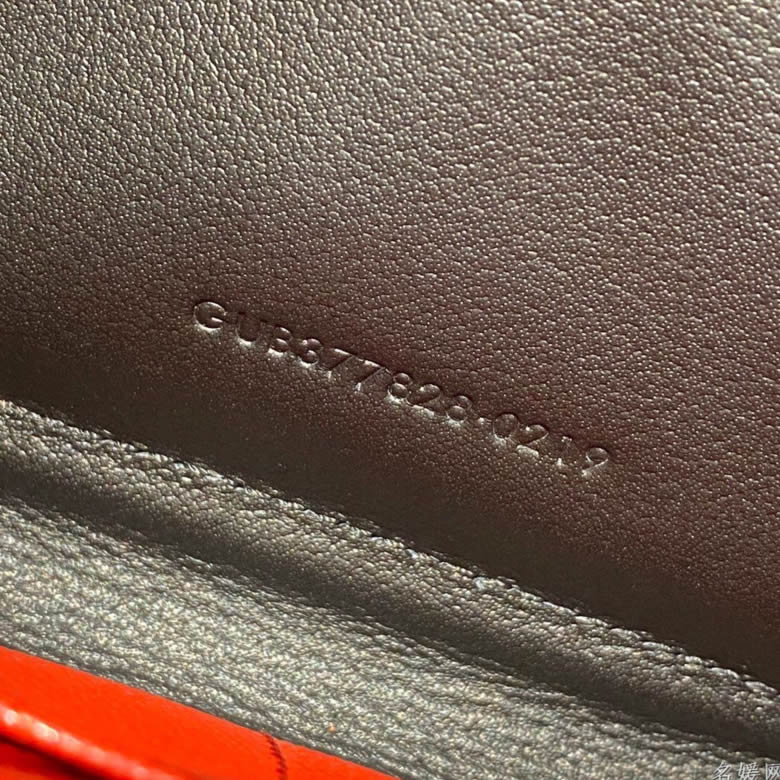 YSL/聖羅蘭MONOGRAM WOC信封鏈條斜挎單肩包 377828紅色銀扣 ￥1780.00的图片-高仿聖羅蘭包包ysl