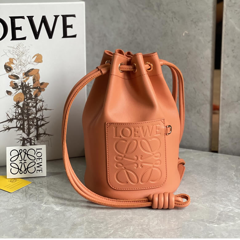 LOEWE羅意威Sailor抽繩水桶包 0678橘色￥1680.00的图片-高仿羅意威包包Loewe
