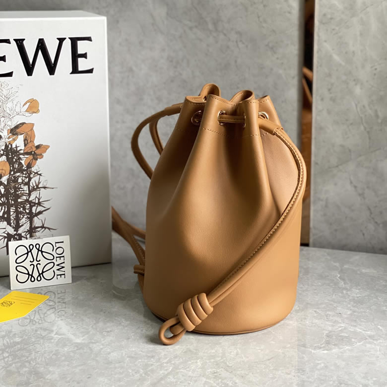 LOEWE羅意威Sailor抽繩水桶包 0678棕色￥1680.00的图片-高仿羅意威包包Loewe