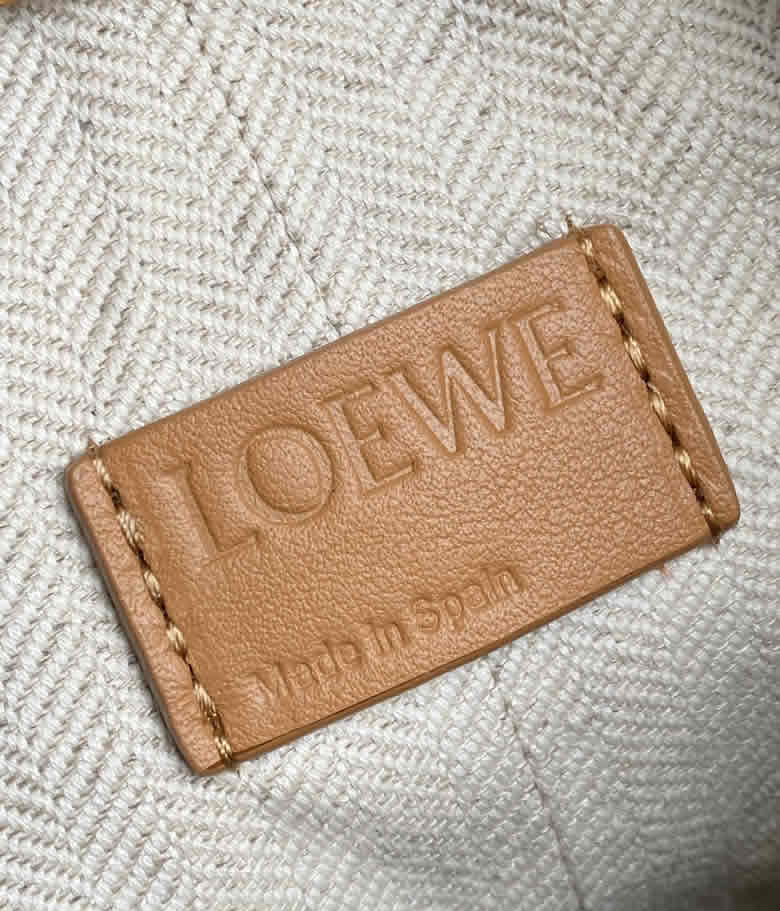 LOEWE羅意威Sailor抽繩水桶包 0678棕色￥1680.00的图片-高仿羅意威包包Loewe