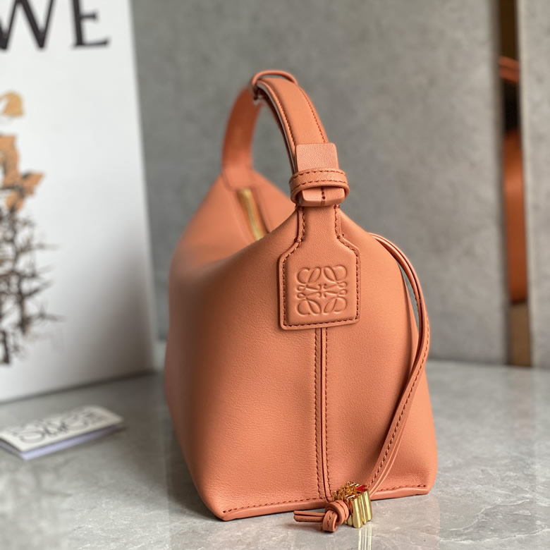 LOEWE羅意威520情人節限定款 cubi全皮飯盒包 0559橙￥1680.00的图片-高仿羅意威包包Loewe