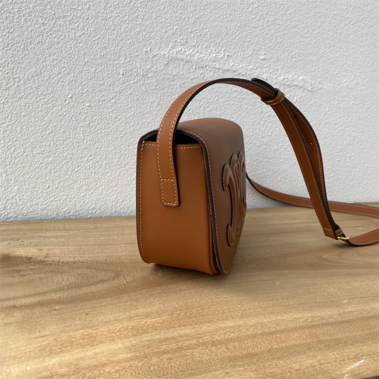 頂級原單羅意威2022春夏FOLCO馬鞍包 198263￥1980.00的图片-高仿羅意威包包Loewe