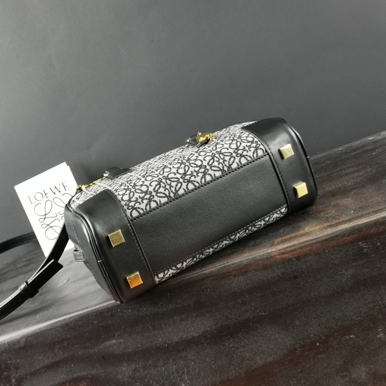 高仿羅意威女包LOEWE手提包的標誌性手袋205￥1780.00的图片-高仿羅意威包包Loewe