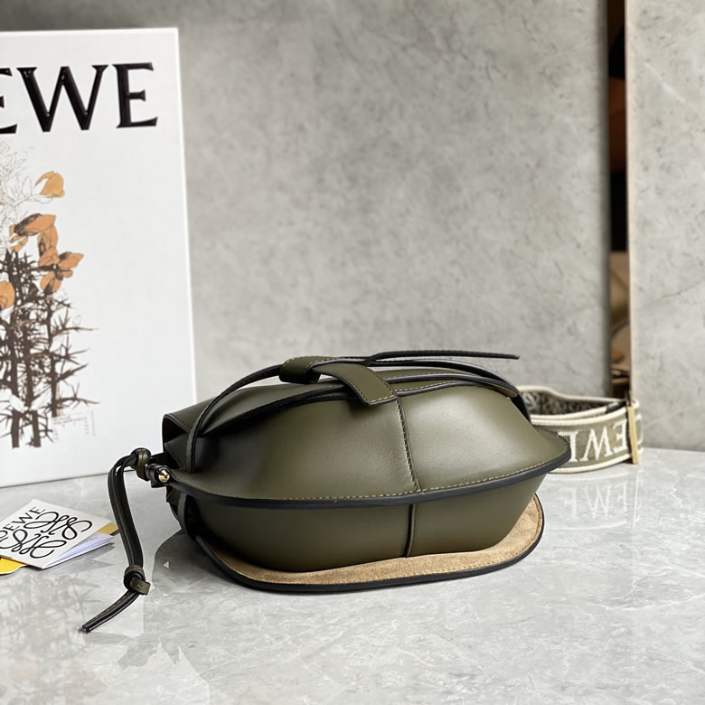 高仿羅意威母寛肩帶馬鞍包 10183￥1980.00的图片-高仿羅意威包包Loewe