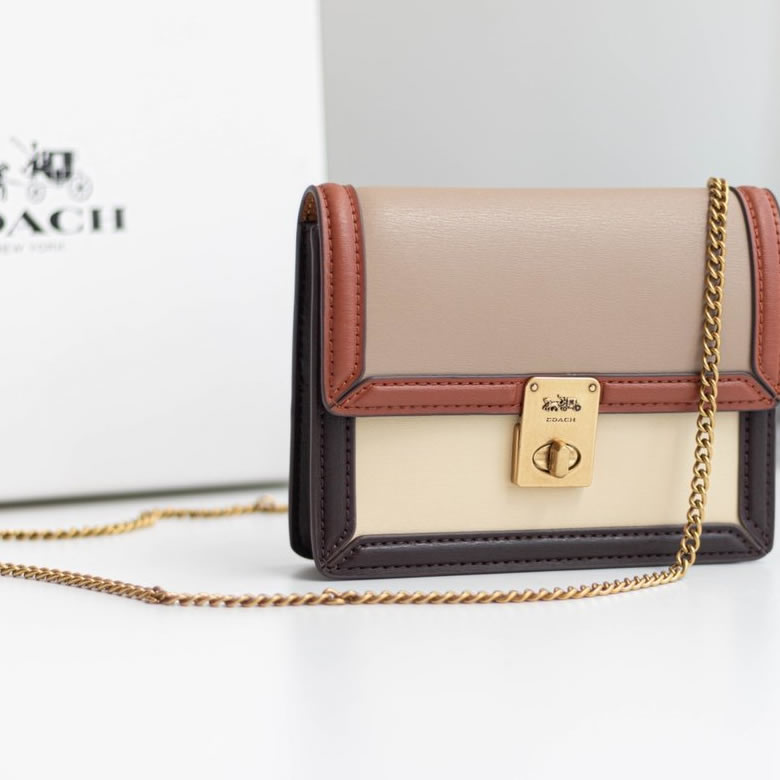 原單寇馳正品寇馳coach女包永恆經典的Hutton成為現代的標誌拼色¥1680.00的图片-高仿蔻馳包包coach 原單寇馳正品寇馳coach女包永恆經典的Hutton成為現代的標誌拼色¥1680.00的图片-高仿蔻馳包包coach