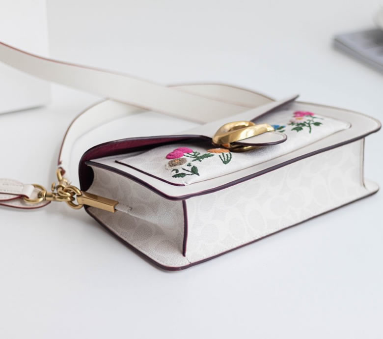 原單寇馳女包寇馳復古風格coach女包627白色￥1680.00的图片-高仿蔻馳包包coach