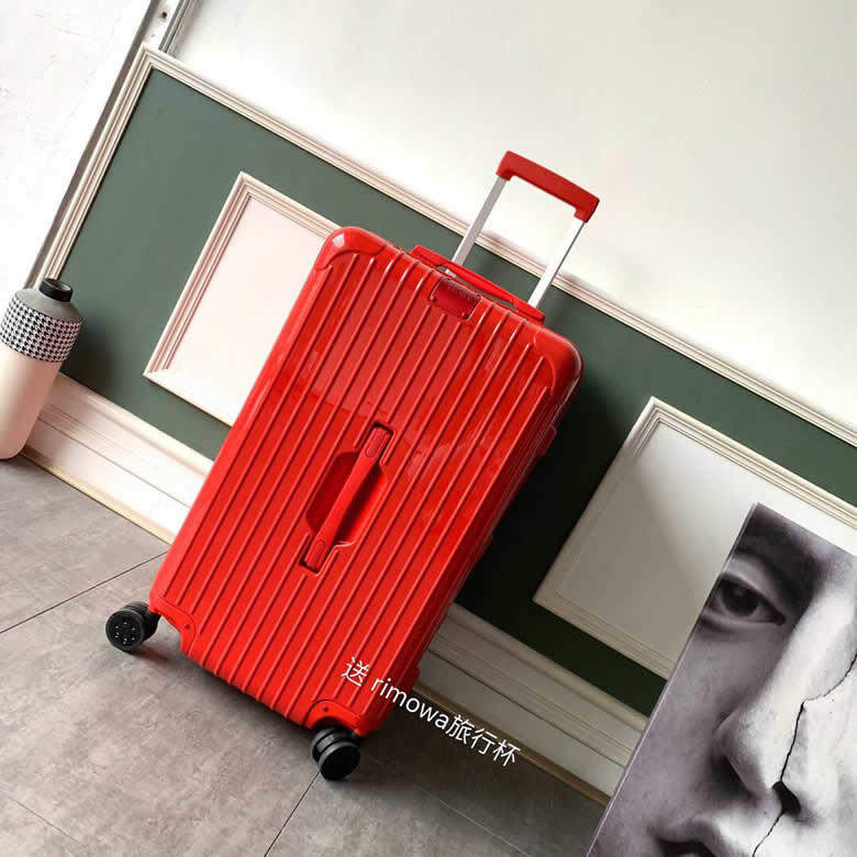 原單Rimowa日默瓦行李箱essential trunk繫列拉桿箱31寸90043紅色￥1980.00的图片-高仿日默瓦包包RIMOWA