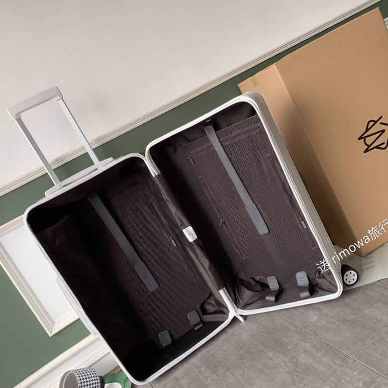 原單Rimowa日默瓦行李箱essential trunk繫列拉桿箱31寸90043白色￥2480.00的图片-高仿日默瓦包包RIMOWA