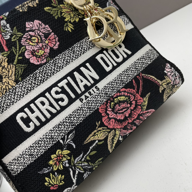 迪奧女包刺繡繫列M8002黃色藍樹¥1580.00的图片-高仿迪奧包包DIOR、高仿迪奧女包DIOR 迪奧女包刺繡繫列M8002黃色藍樹¥1580.00的图片-高仿迪奧包包DIOR、高仿迪奧女包DIOR