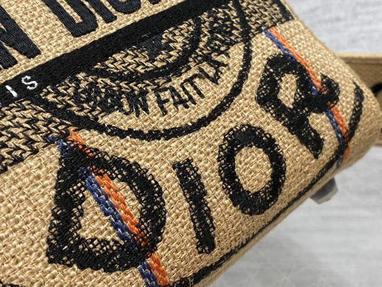 DIOR 中號LADY D-LITE戴妃包 M0565BRUW_M918￥1480.00的图片-高仿迪奧包包DIOR、高仿迪奧女包DIOR