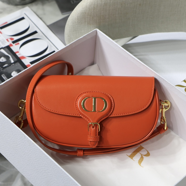 高仿DIOR女士DIOR BOBBY EAST-WEST手袋 M9327UMOL亮橙色￥1480.00的图片-高仿迪奧包包DIOR、高仿迪奧女包DIOR