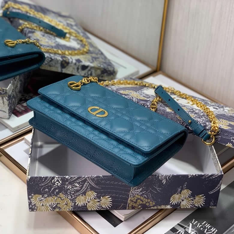 迪奧經典女包Dior Caro腰包 S5091UWHC_M01Z￥980.00的图片-高仿迪奧包包DIOR、高仿迪奧女包DIOR