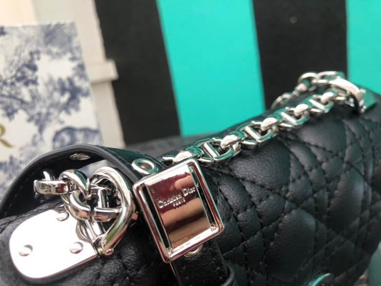 高仿dior鏈子包-精仿一比一迪奧cd復古女款手袋2083￥980.00的图片-高仿迪奧包包DIOR、高仿迪奧女包DIOR