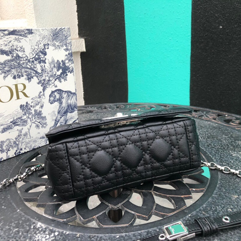 高仿dior鏈子包-精仿一比一迪奧cd復古女款手袋2083￥980.00的图片-高仿迪奧包包DIOR、高仿迪奧女包DIOR