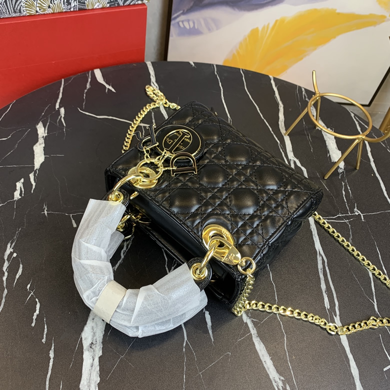 Dior/迪奧原版皮高品質琺瑯三格羊皮專櫃新Logo戴妃包黑色￥1480.00的图片-高仿迪奧包包DIOR、高仿迪奧女包DIOR