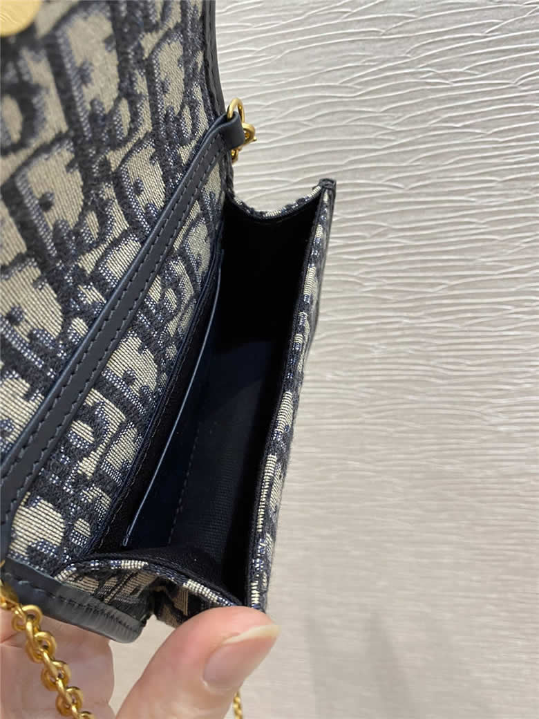 dior官方網站迪奧30 MONTAIGNE NANO 手拿包迷妳鏈條包S2105¥1050.00的图片-高仿迪奧包包DIOR、高仿迪奧女包DIOR dior官方網站迪奧30 MONTAIGNE NANO 手拿包迷妳鏈條包S2105¥1050.00的图片-高仿迪奧包包DIOR、高仿迪奧女包DIOR