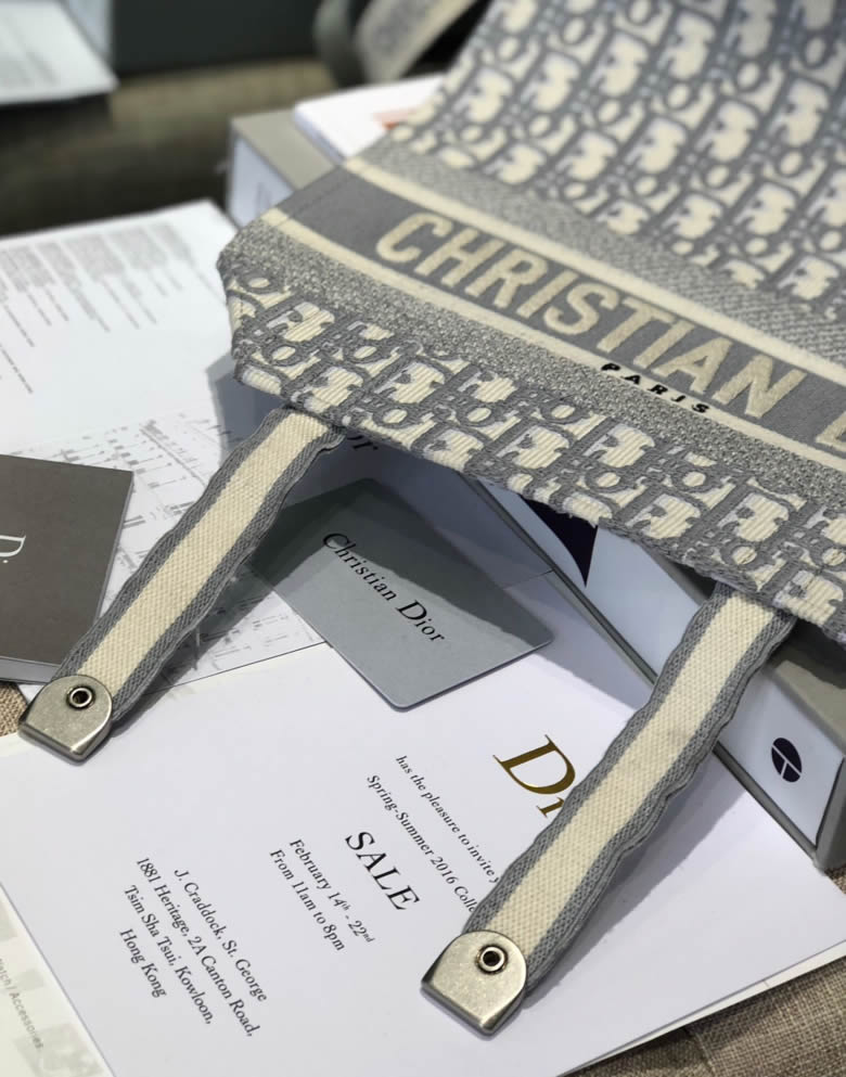 Dior/迪奧 Diorcamp信使郵差包 M1291VRIW_M932￥1480.00的图片-高仿迪奧包包DIOR、高仿迪奧女包DIOR