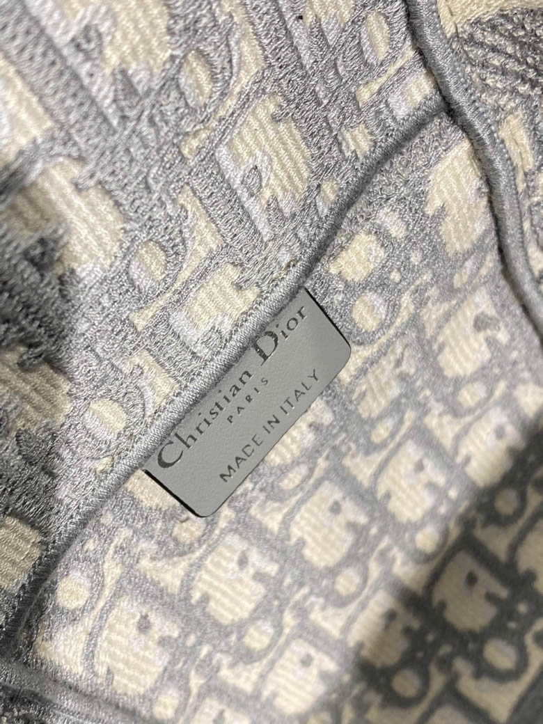 Dior/迪奧 Diorcamp信使郵差包 M1291VRIW_M932￥1480.00的图片-高仿迪奧包包DIOR、高仿迪奧女包DIOR