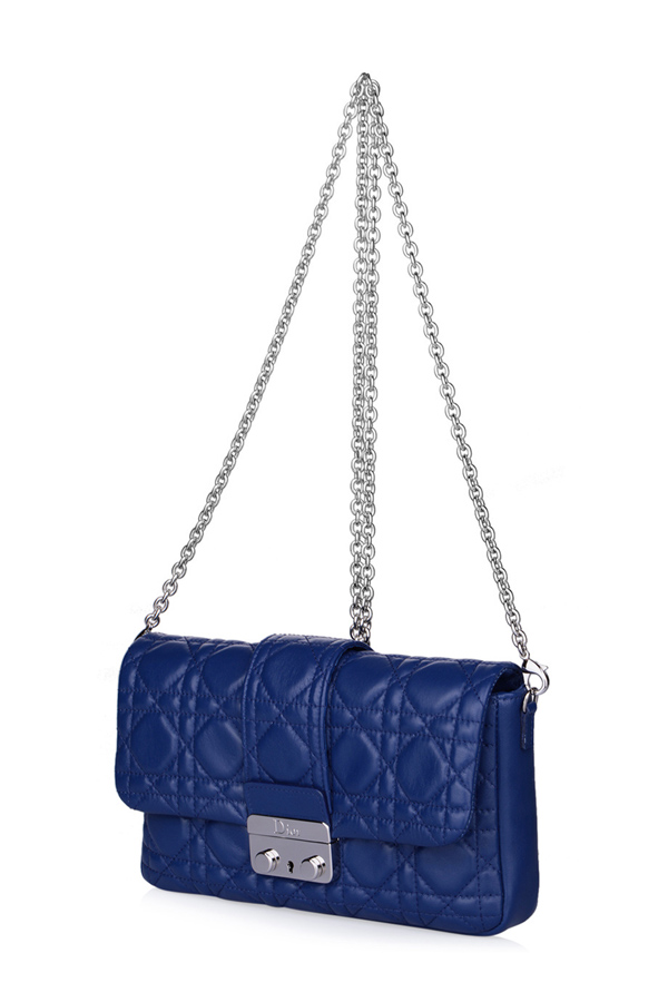 精仿一比一迪奧羊皮New Lock繫列藤格紋Cannage縫線裝飾女士肩包S0435PSSQ-578U藏青色¥980.00的图片-高仿迪奧包包DIOR、高仿迪奧女包DIOR 精仿一比一迪奧羊皮New Lock繫列藤格紋Cannage縫線裝飾女士肩包S0435PSSQ-578U藏青色¥980.00的图片-高仿迪奧包包DIOR、高仿迪奧女包DIOR