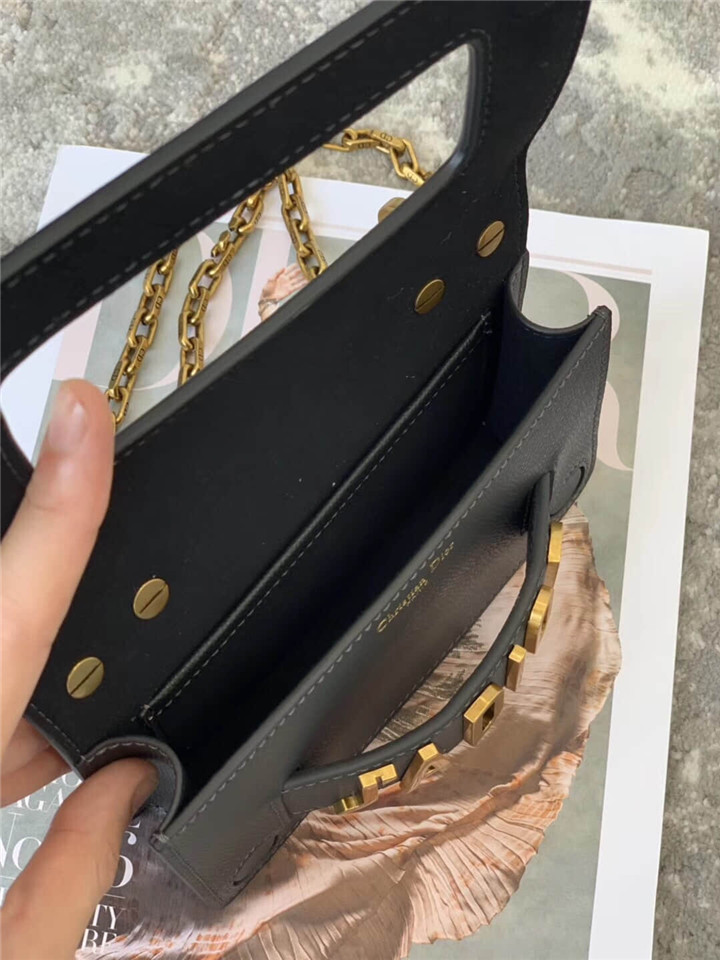 原單Dior/迪奧鏈條單肩包JADIOR迷妳掌紋鏈條包黑色￥1280.00的图片-高仿迪奧包包DIOR、高仿迪奧女包DIOR