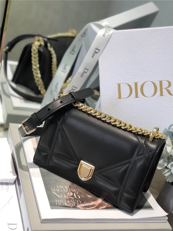 原單Dior鏈條小包仿迪奧單肩女包Diorama新款小羊皮單肩斜挎鏈條包黑色￥1680.00的图片-高仿迪奧包包DIOR、高仿迪奧女包DIOR