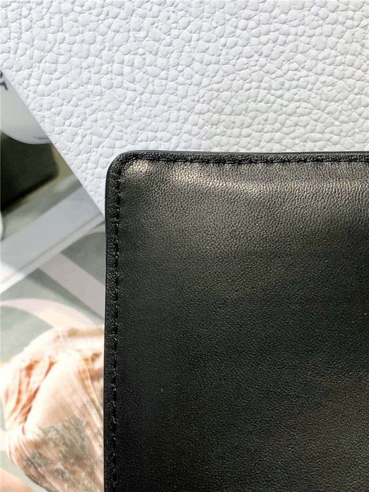 原單Dior鏈條小包仿迪奧單肩女包Diorama新款小羊皮單肩斜挎鏈條包黑色￥1680.00的图片-高仿迪奧包包DIOR、高仿迪奧女包DIOR