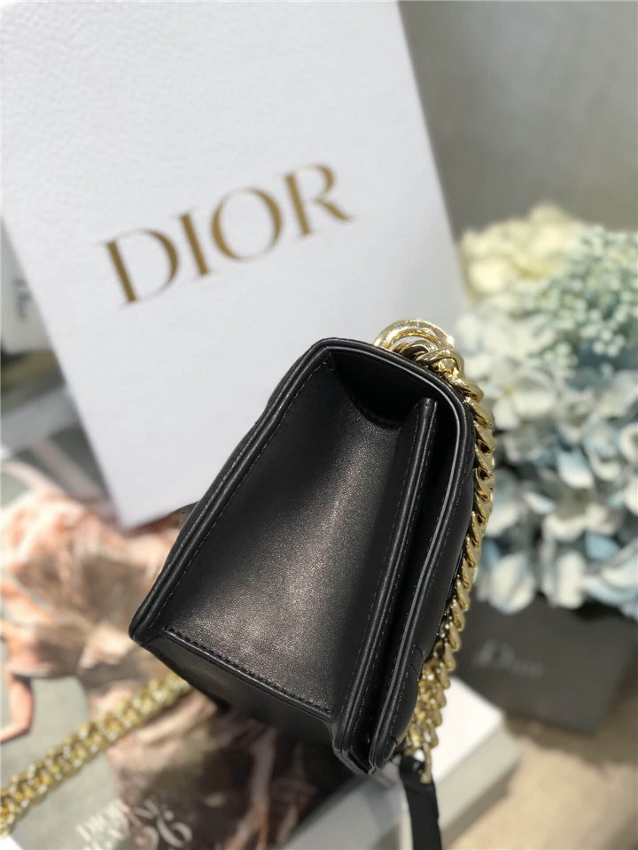 原單Dior鏈條小包仿迪奧單肩女包Diorama新款小羊皮單肩斜挎鏈條包黑色￥1680.00的图片-高仿迪奧包包DIOR、高仿迪奧女包DIOR