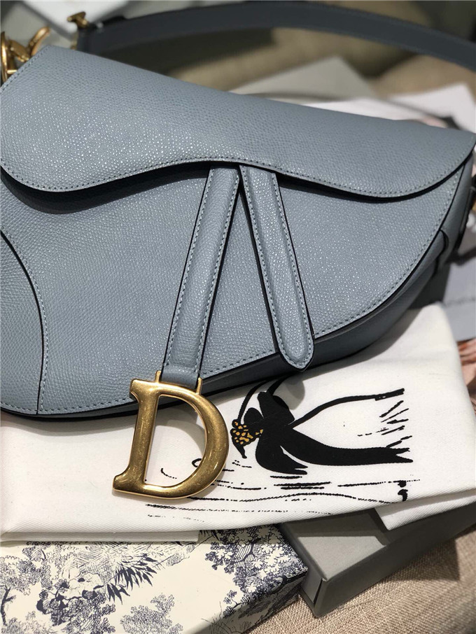 原單Dior馬鞍包仿迪奧女包2019新款手提包包Saddle Bag大號馬鞍包霧霾藍￥1580.00的图片-高仿迪奧包包DIOR、高仿迪奧女包DIOR