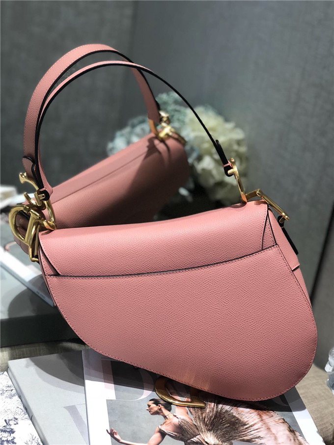 原單Dior馬鞍包仿迪奧女包2019新款糖果粉Saddle Bag大號馬鞍包￥1580.00的图片-高仿迪奧包包DIOR、高仿迪奧女包DIOR