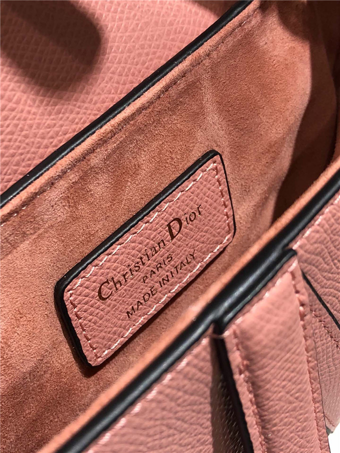 原單Dior馬鞍包仿迪奧女包2019新款糖果粉Saddle Bag小號馬鞍包¥1480.00的图片-高仿迪奧包包DIOR、高仿迪奧女包DIOR 原單Dior馬鞍包仿迪奧女包2019新款糖果粉Saddle Bag小號馬鞍包¥1480.00的图片-高仿迪奧包包DIOR、高仿迪奧女包DIOR