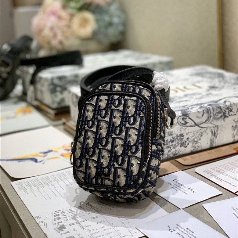 一比一迪奧手機包大容量百搭包包￥980.00的图片-高仿迪奧包包DIOR、高仿迪奧男包DIOR