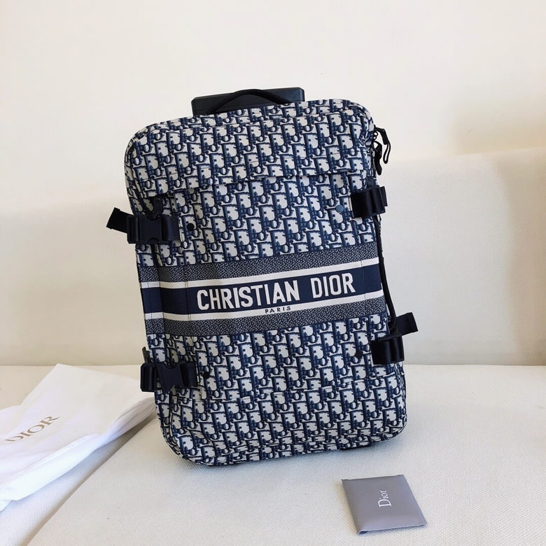 Dior/迪奧迷妳DIORTRAVEL拉桿箱M6100STZQ_M928￥2380.00的图片-高仿迪奧包包DIOR、高仿迪奧男包DIOR