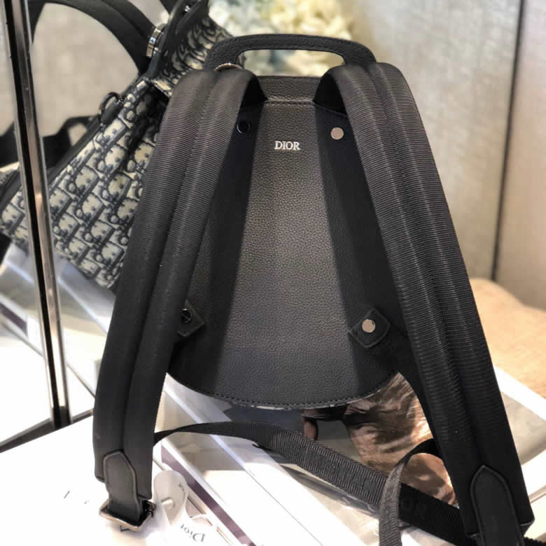 原單Dior迪奧 Oblique海軍藍提花迷妳馬鞍包雙肩背包 1ADBA086￥1480.00的图片-高仿迪奧包包DIOR、高仿迪奧男包DIOR