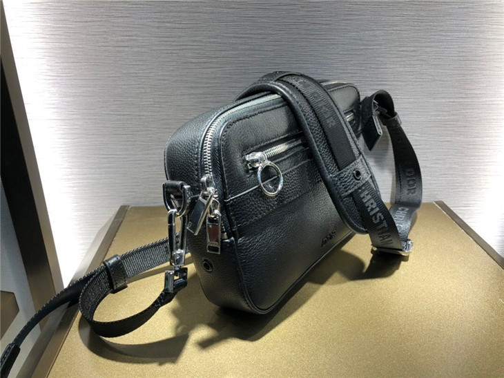 原單Dior迪奧SAFARI黑色男士牛皮革肩背包￥1480.00的图片-高仿迪奧包包DIOR、高仿迪奧男包DIOR