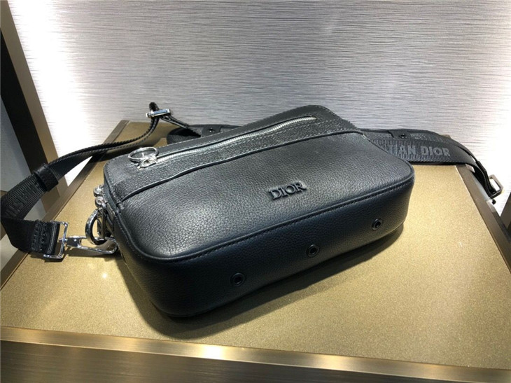 原單Dior迪奧SAFARI黑色男士牛皮革肩背包￥1480.00的图片-高仿迪奧包包DIOR、高仿迪奧男包DIOR