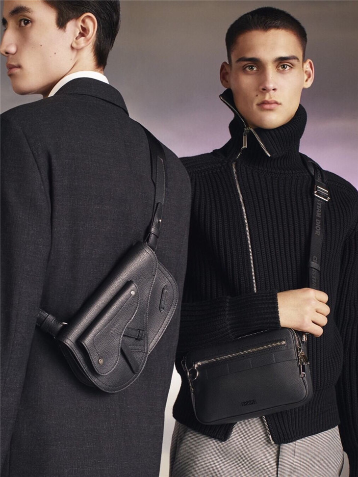 原單Dior迪奧SAFARI黑色男士牛皮革肩背包￥1480.00的图片-高仿迪奧包包DIOR、高仿迪奧男包DIOR