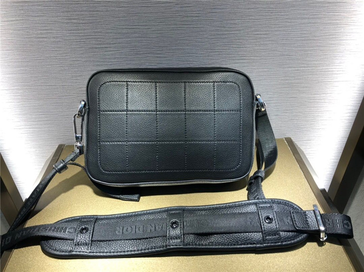 原單Dior迪奧海軍藍提花DIOR OBLIQUE迷妳馬鞍包￥1680.00的图片-高仿迪奧包包DIOR、高仿迪奧男包DIOR