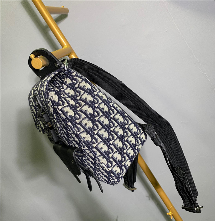 原單Dior迪奧海軍藍提花DIOR OBLIQUE迷妳馬鞍包￥1680.00的图片-高仿迪奧包包DIOR、高仿迪奧男包DIOR