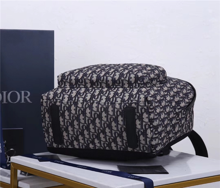復刻迪奧DIOR Oblique男士2019新款雙肩背包￥980.00的图片-高仿迪奧包包DIOR、高仿迪奧男包DIOR