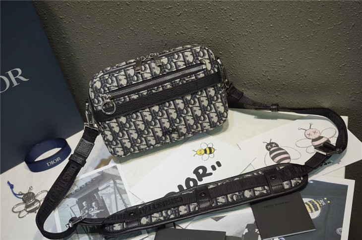 原單一比一迪奧dior男士老花相機包￥780.00