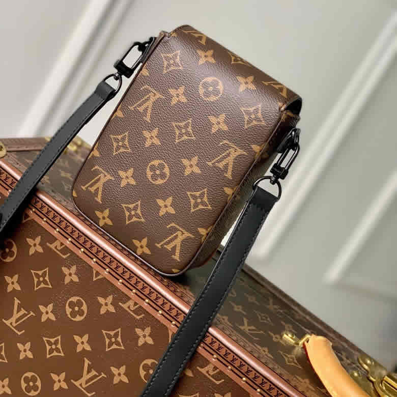 LV/路易威登S-LOCK VERTICAL迷妳手袋 經典老花男包 M81522￥1280.00的图片-高仿LV包包、高仿lv女包