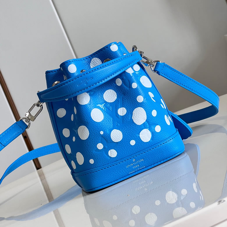 頂級原單lv女包日本藝術家草間彌生M81985藍¥1480.00的图片-高仿LV包包、高仿lv女包 頂級原單lv女包日本藝術家草間彌生M81985藍¥1480.00的图片-高仿LV包包、高仿lv女包
