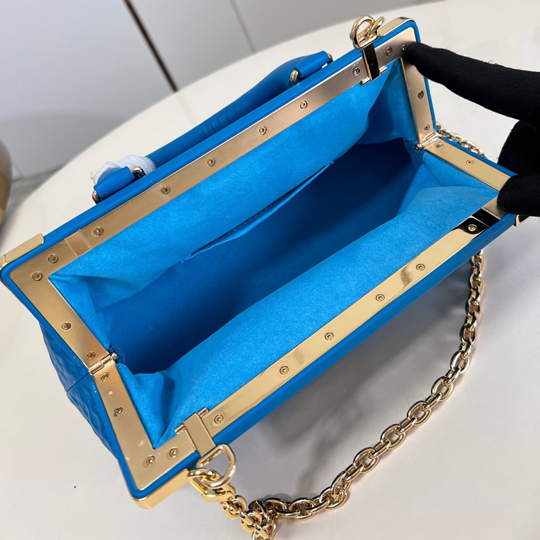 lv高仿女包Monogram壓印花紋M22325藍¥1480.00的图片-高仿LV包包、高仿lv女包 lv高仿女包Monogram壓印花紋M22325藍¥1480.00的图片-高仿LV包包、高仿lv女包