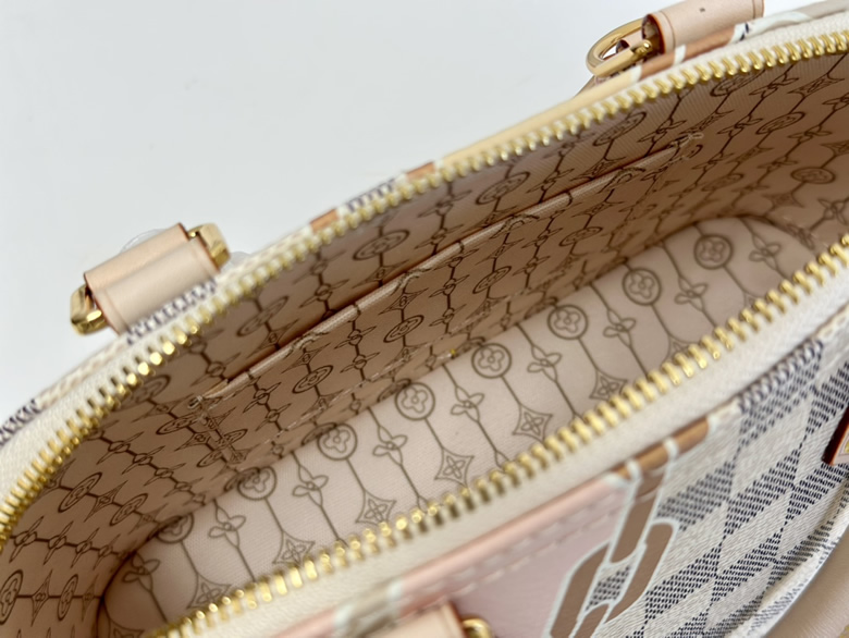 LV易威登23新款女士達米爾天藍色帆佈配皮單肩包N40472¥1480.00的图片-高仿LV包包、高仿lv女包 LV易威登23新款女士達米爾天藍色帆佈配皮單肩包N40472¥1480.00的图片-高仿LV包包、高仿lv女包