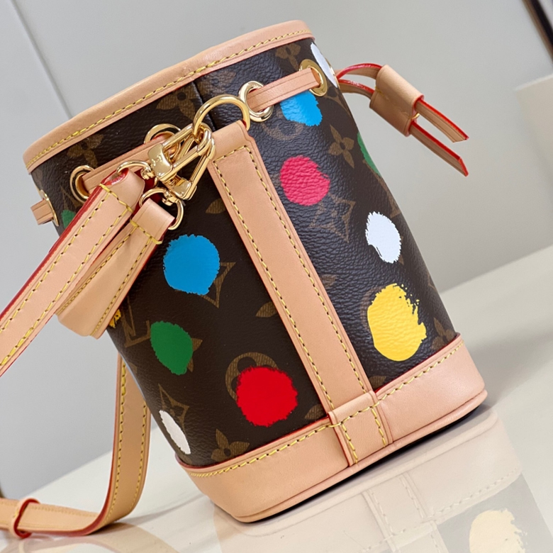 原單lv手袋lv女包LV草間彌生繫列mini水桶包M81863￥1280.00的图片-高仿LV包包、高仿lv女包