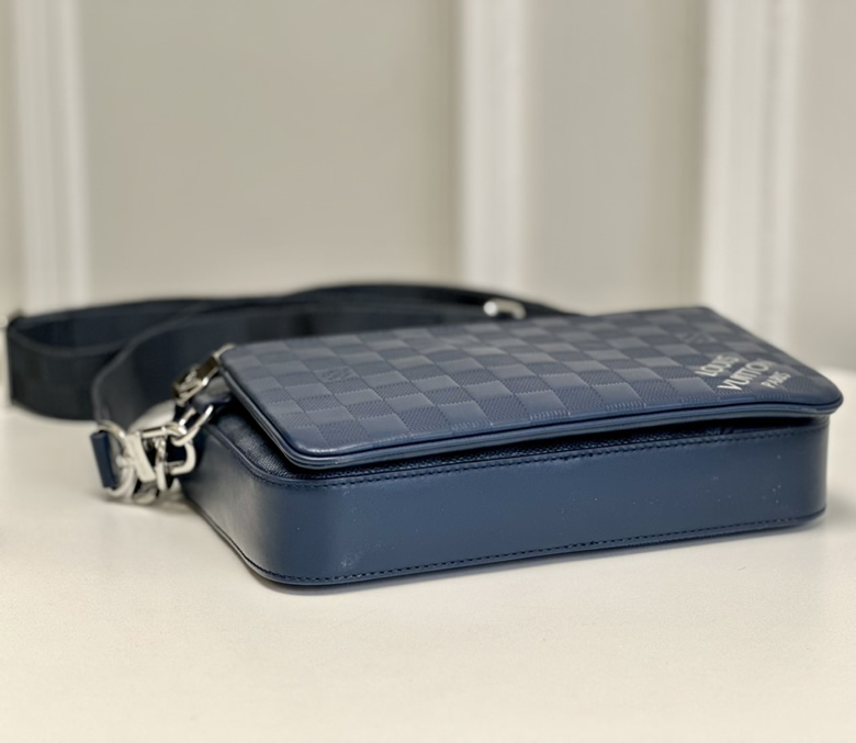 LV公文包棋盤格Dandy中號公文包 N40438藍色¥1480.00的图片-高仿LV包包、高仿lv男包 LV公文包棋盤格Dandy中號公文包 N40438藍色¥1480.00的图片-高仿LV包包、高仿lv男包