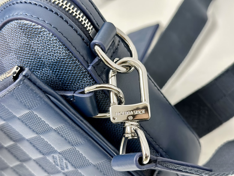 LV公文包棋盤格Dandy中號公文包 N40438藍色¥1480.00的图片-高仿LV包包、高仿lv男包 LV公文包棋盤格Dandy中號公文包 N40438藍色¥1480.00的图片-高仿LV包包、高仿lv男包