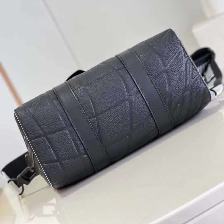 路易威登City Keepall手袋來自卡塔爾“2022FIFA世界杯膠囊繫列Taurillon小牛皮革M21543￥1680.00的图片-高仿LV包包、高仿lv男包