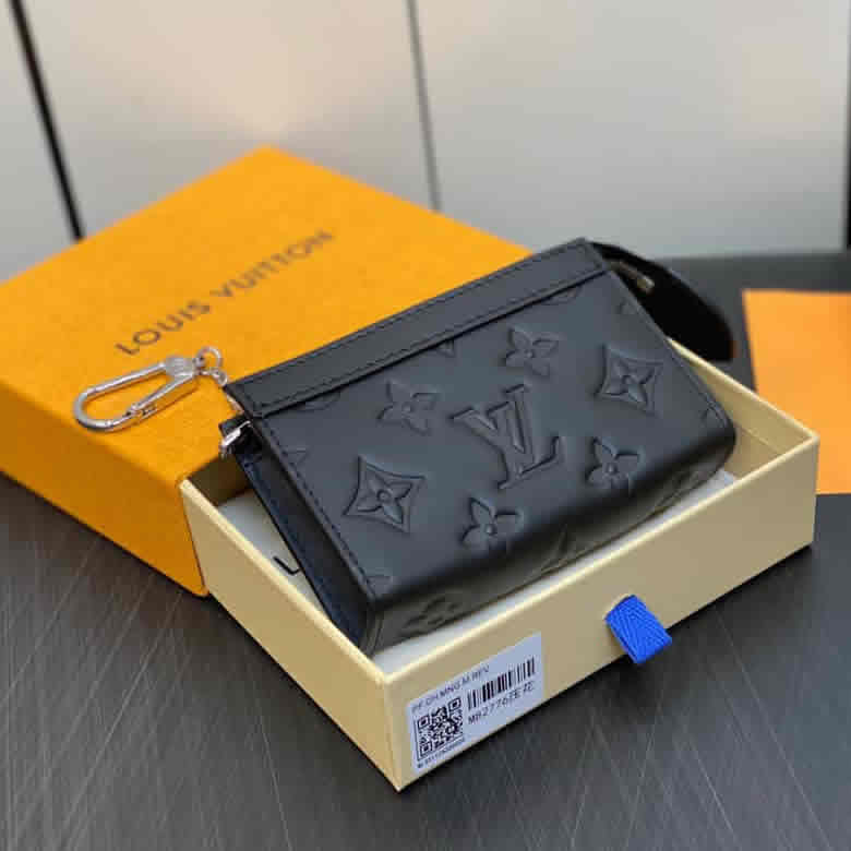 原單lv鑰匙包錢包繫列秋冬新款VOYAGE鑰匙包 M82776黑色全皮￥880.00的图片-高仿LV包包、高仿lv錢包