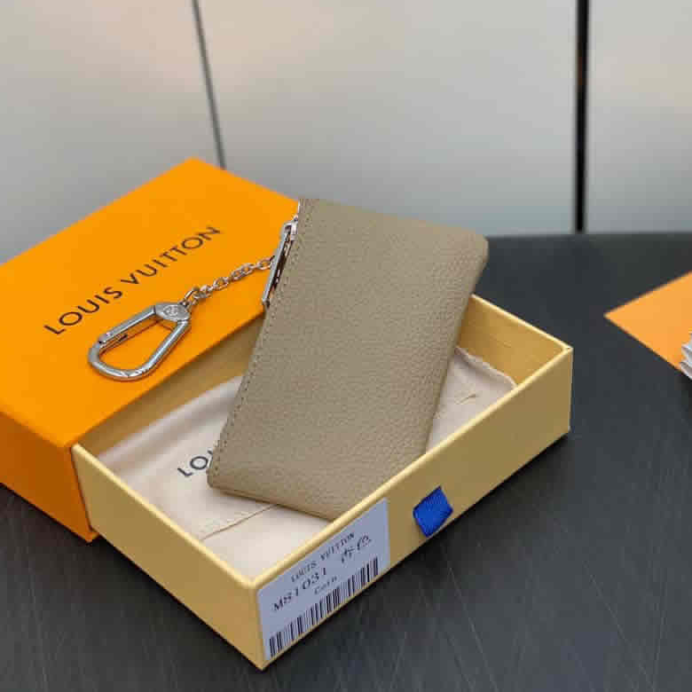 高仿lv全皮鑰匙包錢包繫列 POCHETTE CLE 鑰匙包 m81031杏色￥680.00的图片-高仿LV包包、高仿lv錢包